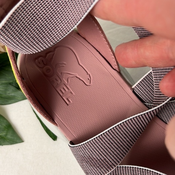 NWOB Sorel Eraser Pink Moonstone Explorer Blitz Multi Strap Sandal Size 10 - Picture 4 of 6